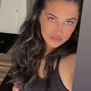 Meet your Posher, Farangiz